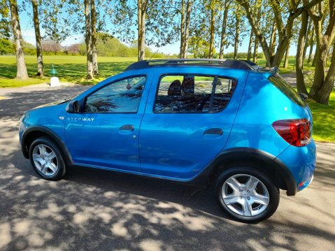 Dacia Sandero Stepway 0.9 TCe Laureate Euro 6 (s/s) 5dr 9