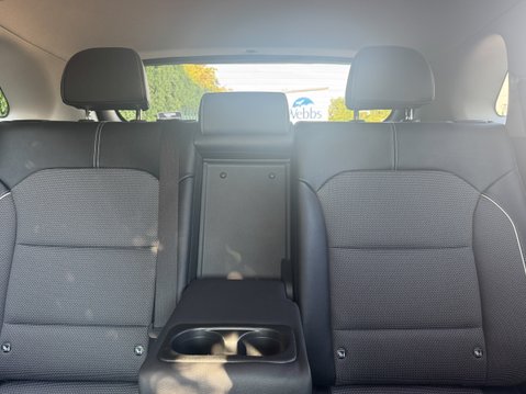 Kia Niro 64kWh 2 SUV 5dr Electric Auto (201 bhp) 9