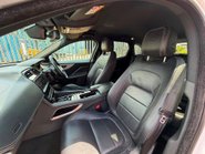 Jaguar F-Pace 3.0 D300 V6 S SUV 5dr Diesel Auto AWD Euro 6 (s/s) (300 ps) 7