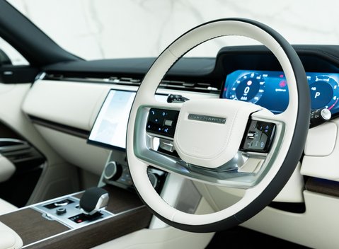 Land Rover Range Rover P400 HSE 8