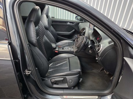 Audi RS3 2.5 TFSI Sportback 5dr Petrol S Tronic quattro Euro 6 (s/s) (367 ps) 21