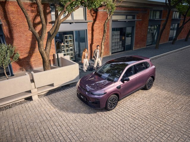 B10 Hybrid Electric