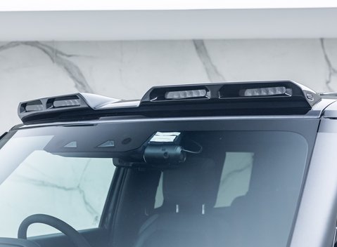 Land Rover Defender 90 V8 Carpathian Edition Urban Widetrack 37