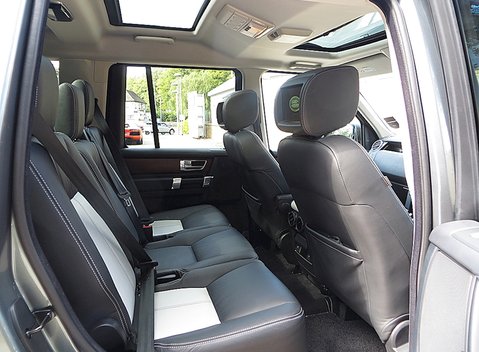 Land Rover Discovery SDV6 HSE Luxury 13