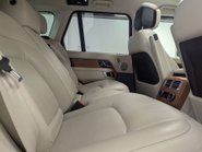 Land Rover Range Rover 3.0 Range Rover Autobiography Auto 4WD 5dr 46