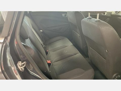 Ford Fiesta 1.0T EcoBoost Zetec Euro 5 (s/s) 5dr 9