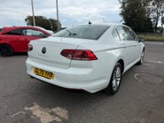 Volkswagen Passat SE NAV TDI DSG 5