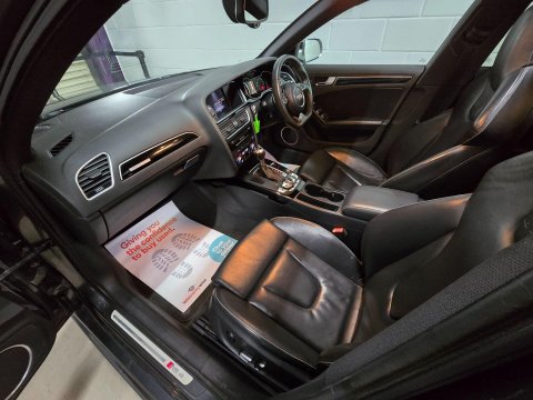 Audi RS4 4.2 FSI V8 S Tronic quattro Euro 5 5dr 53