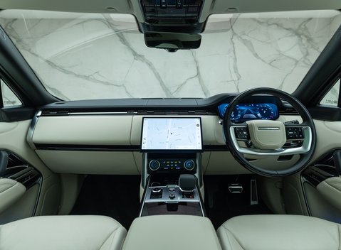 Land Rover Range Rover P400 AUTOBIOGRAPHY LWB 7 Seater 22