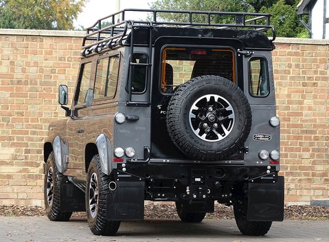 Land Rover 90 Adventure 17