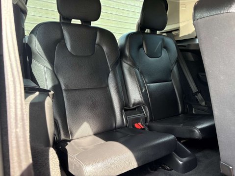 Volvo XC90 2.0 D5 PowerPulse Momentum SUV 5dr Diesel Auto 4WD Euro 6 (s/s) (235 ps) 44