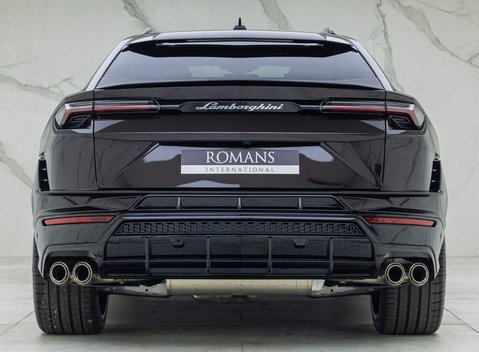 Lamborghini Urus S 5