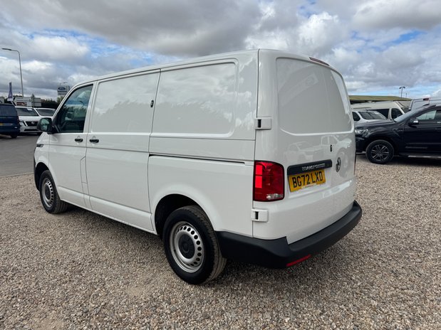Volkswagen Transporter SWB L1H1 Low Roof Startline T32 Air Con Sensors EURO 6 10