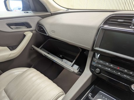 Jaguar F-Pace 2.0 F-PACE Portfolio AWD Auto 4WD 5dr 75
