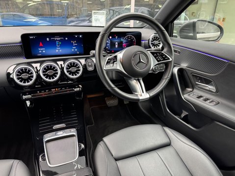 Mercedes-Benz A Class A 180 SPORT EXECUTIVE MHEV 19