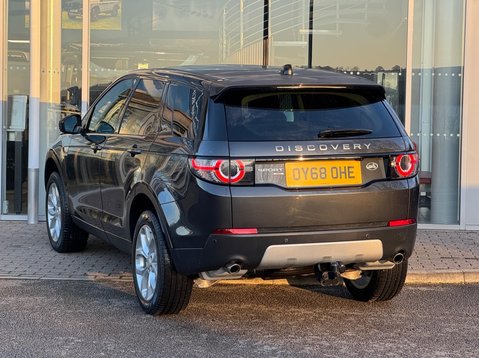 Land Rover Discovery Sport TD4 HSE 3