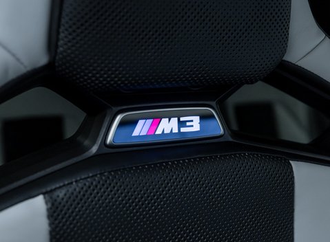 BMW M3 COMPETITION M XDRIVE TOURING 13