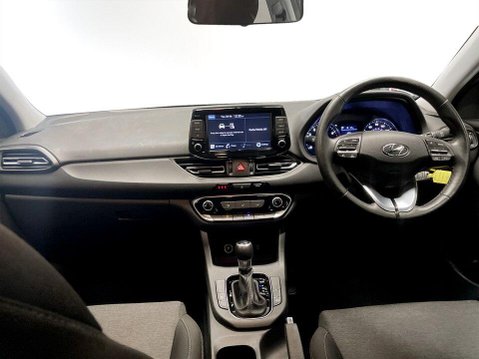 Hyundai i30 1.0 T-GDi MHEV SE Connect Hatchback 5dr Petrol Hybrid DCT Euro 6 (s/s) (120 19