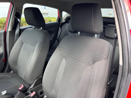 Ford Fiesta 1.0T EcoBoost Zetec Euro 5 (s/s) 5dr 49
