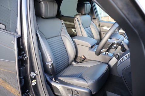 Land Rover Discovery BRAND NEW COMMERCIAL DYNAMIC HSE 22 inch wheels   11