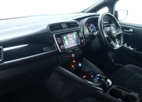 Nissan LEAF Leaf N-Connecta 5dr 46