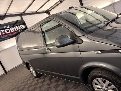 Volkswagen Transporter 2.0 TDI T30 Highline DSG FWD SWB Euro 6 (s/s) 5dr 36