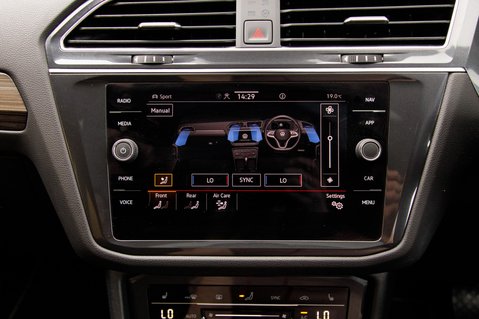 Volkswagen Tiguan Allspace ELEGANCE TSI DSG 25