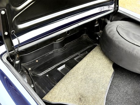 Mercedes-Benz SL Series 280 SL 75