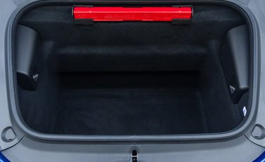 Porsche 911 Carrera 4 GTS (991.2) British Legends Edition 36