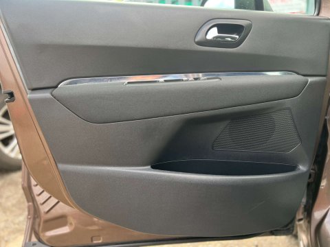 Peugeot 3008 1.6 3008 Active HDi 5dr 44