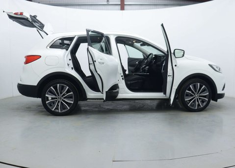 Renault Kadjar 1.3 TCe Iconic SUV 5dr Petrol EDC Euro 6 (s/s) (140 ps) 58