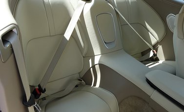 Aston Martin DB11 11