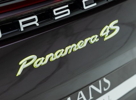 Porsche Panamera 4S E-Hybrid 32