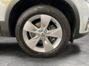 Volvo XC40 2.0 B3 MHEV Core SUV 5dr Petrol Hybrid DCT Auto Euro 6 (s/s) (163 ps) 10