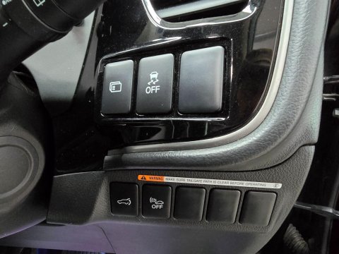Mitsubishi Outlander 2.0h 12kWh 4h CVT 4WD Euro 6 (s/s) 5dr 40
