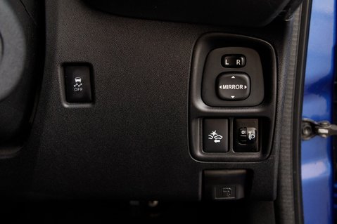 Toyota Aygo VVT-I X-CLUSIV X-SHIFT 15