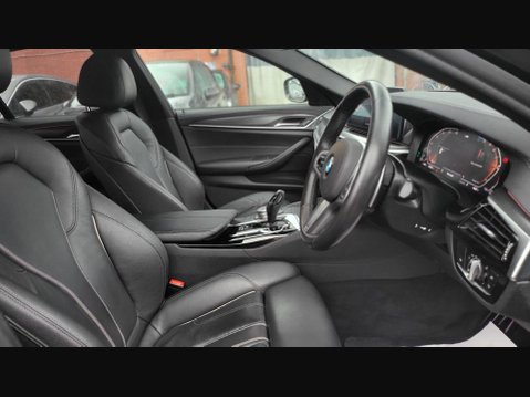 BMW 5 Series 520D M SPORT MHEV 17