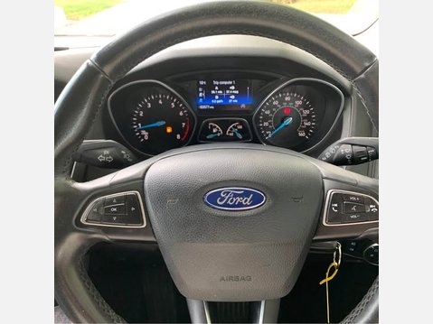 Ford Focus ZETEC 16