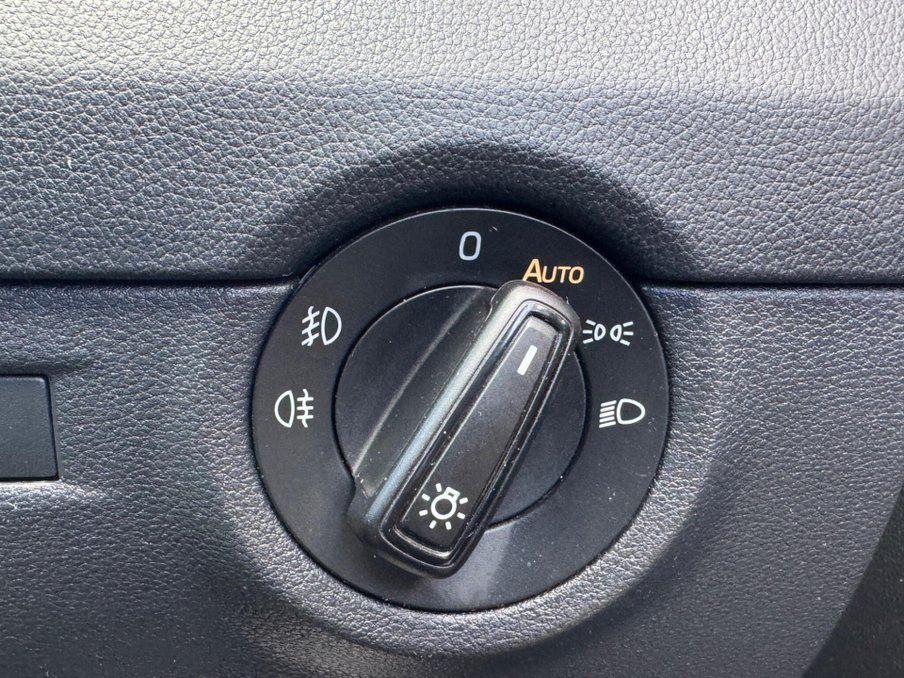 2018 Skoda Octavia — image 34