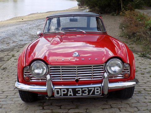Triumph TR4 Sports 12
