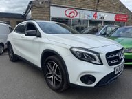 Mercedes-Benz GLA GLA 180 URBAN EDITION 1