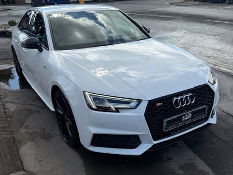 Audi A4 TFSI S4 QUATTRO 5