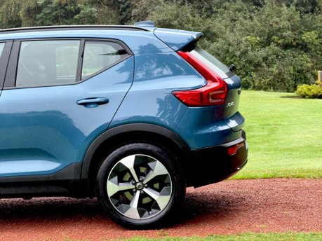 Volvo XC40 B4 PLUS 22