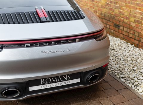 Porsche 911 Carrera S (992) 23