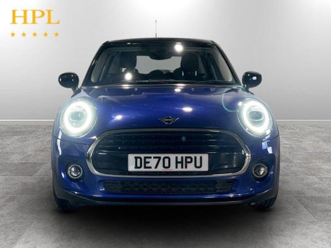 Mini Hatch 1.5 Cooper Classic Hatchback 5dr Petrol Steptronic Euro 6 (s/s) (136 ps) Ai 2
