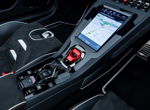 Lamborghini Huracan LP 640-4 EVO SPYDER 60th Anniversary Edition 31