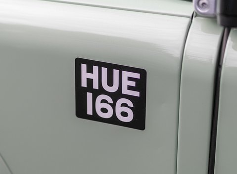 Land Rover Defender 90 Heritage Hard Top 20