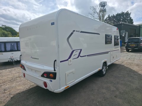 Bailey Phoenix 440  12