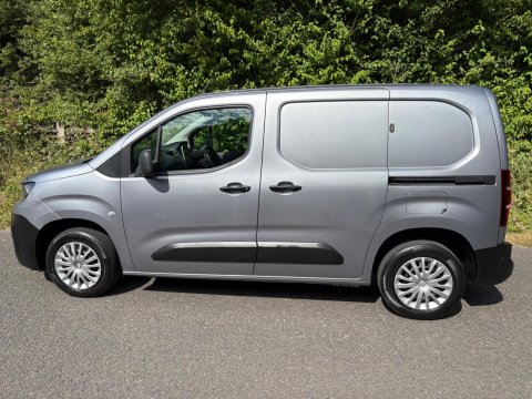 Peugeot Partner BLUEHDI PROFESSIONAL L1 11