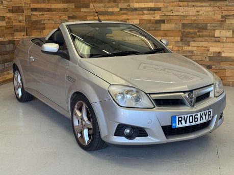 Vauxhall Tigra 1.4i 16v Exclusiv Convertible 2dr Petrol Manual (a/c) (146 g/km, 89 bhp)